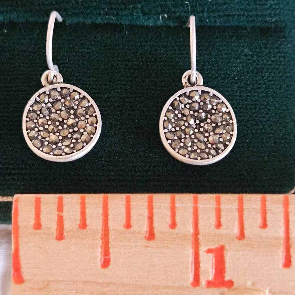 Kenneth Cole Earrings - Picture 5 of 8